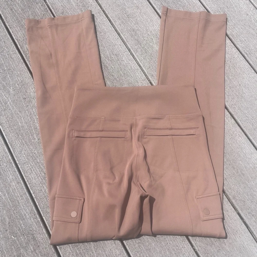 Athleta Delancey Straight Cargo Pants Rustic Beige Women’s sz XS #882625 NWOT - Picture 5 of 5